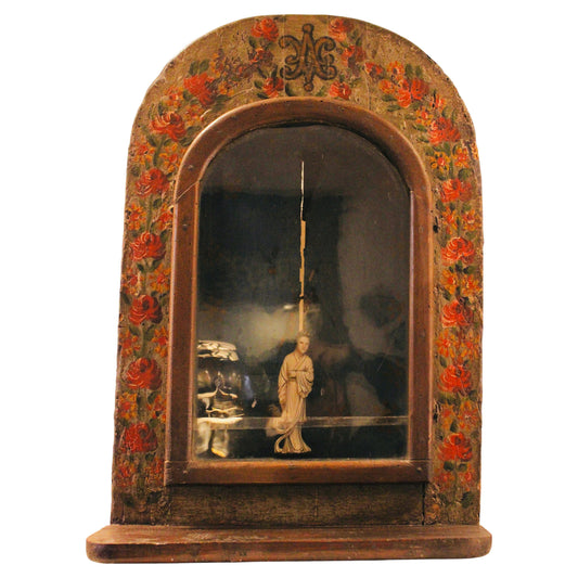 Early 18th-Century Italian Painted Wooden Display Case with Floral Decoration